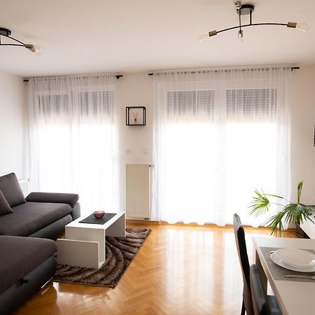 Apartman Martes 斯拉沃尼亚布罗德 外观 照片
